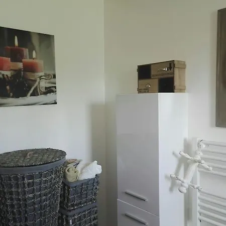 Maison De Recente Avec Jardin Et Parking