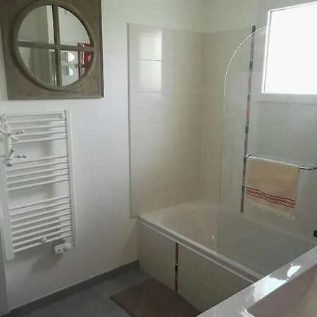 Maison De Recente Avec Jardin Et Parking Holiday home